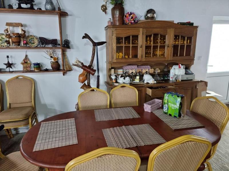 Cabana Dor De-Acas / Restaurant Dor De-Acas Gura Haitii Bagian luar foto